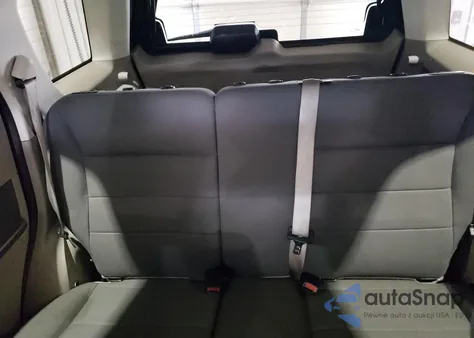 2009 Ford Escape Xlt z USA, uszkodzony, nr VIN 1FMCU93G39KB70719